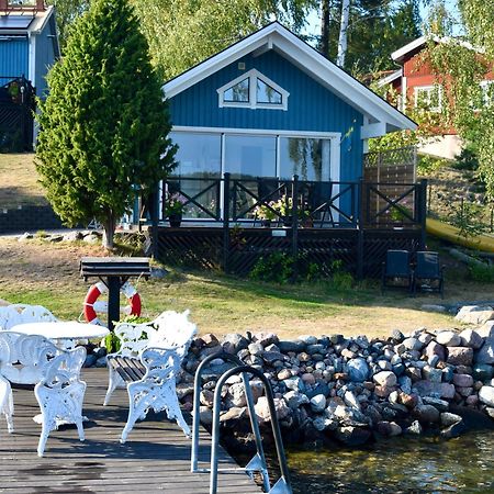 Sjoestuga/Gaesthus I Skaergarden. Окерсберга Экстерьер фото